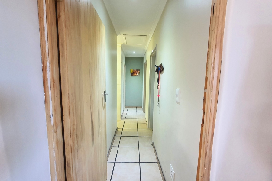 2 Bedroom Property for Sale in Ruwari Western Cape